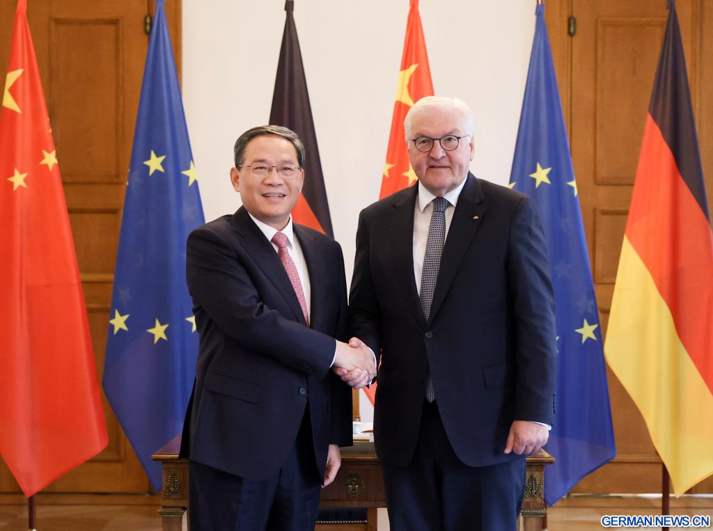 Chinesischer Ministerpräsident erklärt sich bereit, mit Deutschland für globale Stabilität zusammenzuarbeiten